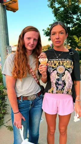 They had a hard time with looking normal! 👀 🤣 @sammy jo lee @Victoria 