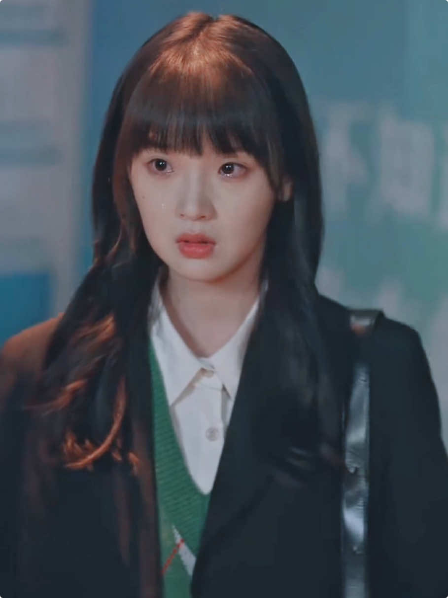 Dia selalu ada di sana ketika gadis itu membutuhkannya #cdrama #wheniflytowardsyou #zhouyiran #zhangmiaoyi #TikTokTainment #BahasDrama 