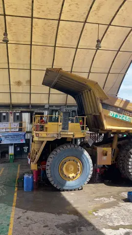 Sang Penguasa pit Hd 730 #darmahenwabcp #mekaniktambang #kulibatubara #fyp #dumptrucktiktok 