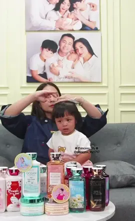Anteng banget di hairdo sama mama🥰🥰 #lily #princesslily #ranaimamalikaraudiaandara #raffinagita1717 #tokomamagigi 