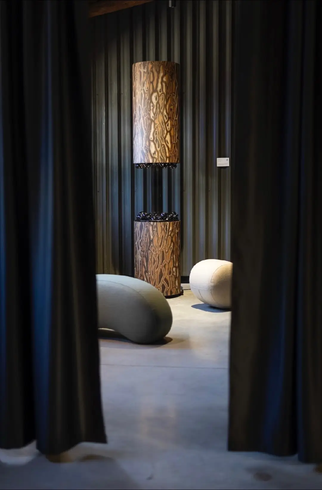 A space for meaningful encounters between creative minds, ideas, and the community. #dvrzdesigndays #panoptikumgallery #design #architecture #designcommunity #functionalart #collectible #artist