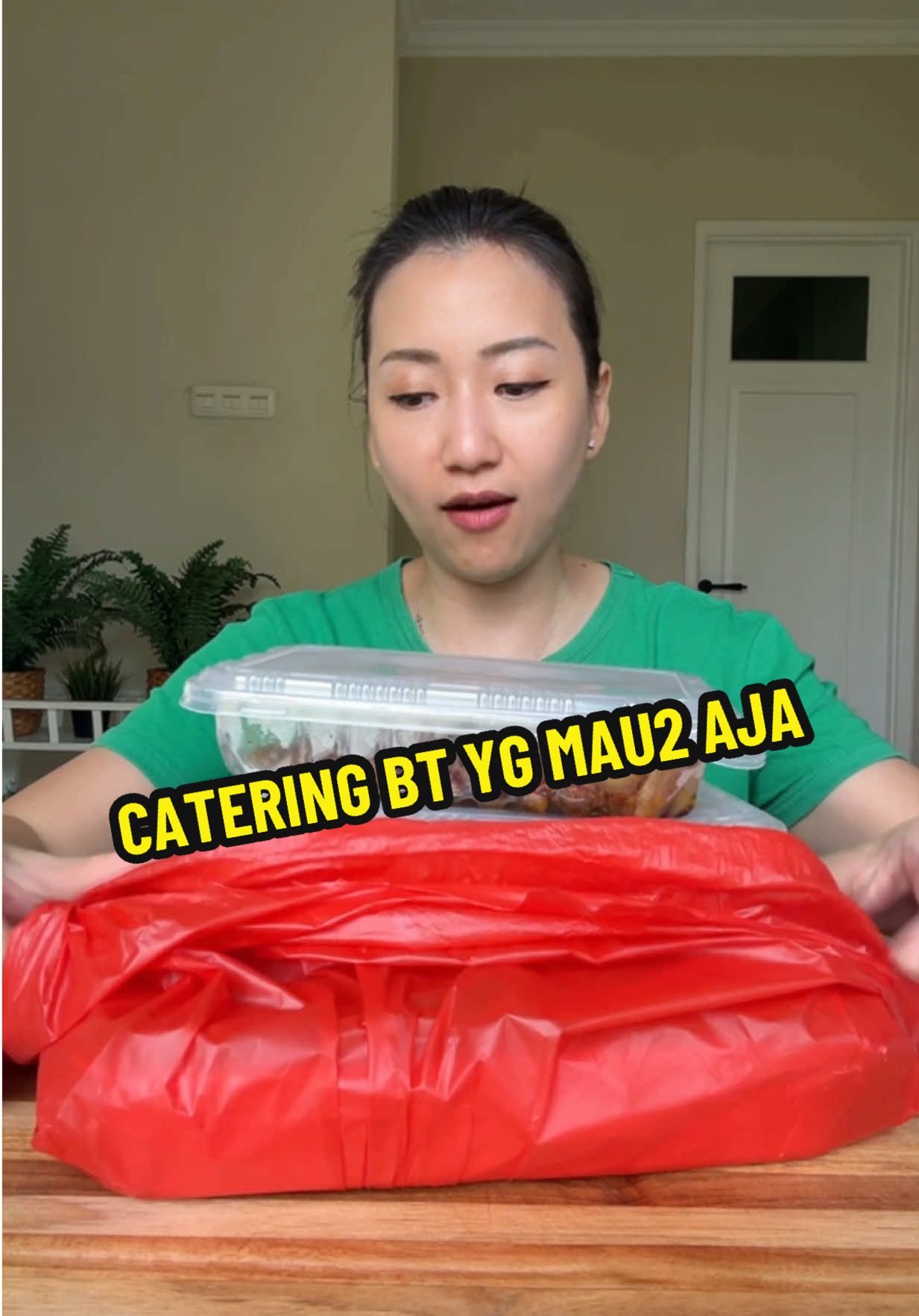 Replying to @Muhamad Zakir61 CATERINGNYA BUAT YG MAU MAU AJAAAA … HARGA 150RB DPT 3 LAUK YA #nanakoot 