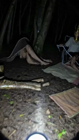 กลางดึก เพื่อนออกมานั่งแบบนี้ #roo790k #ผี ##creepy##ตั้งแคมป์##กลางป่า