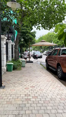 Ô lệch tâm 3mx3m khung hợp kim nhôm cho chị khách bên Vin… Chi khen ko  ngớt lời 😂😂#trending #cafe #ô#chill #dù #dep #king #viral 