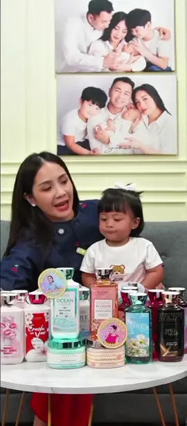 baby Lily bantuin mama gigi jualan🥰 #CapCut #lily #rayyanza #rafathar #raffinagita1717 