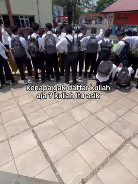 taruna Pelayaran lebih menggoda #poltekpelbarombong #tarunapelayaran #pelautindonesia #fyp #lewatberanda 