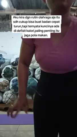Konsisten melawan isi pikiran itu paling susah tohhh... #defisitkalori #dietsehat #olahragadirumah 