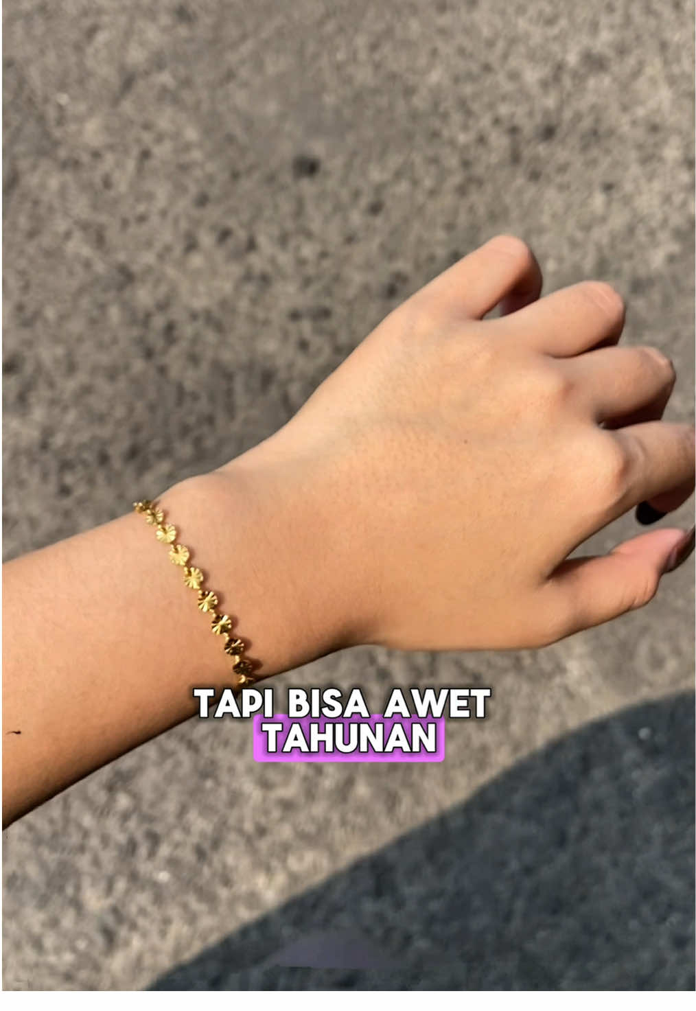 Fav aku warna gold sih 🥰🥰 #gelangserut 