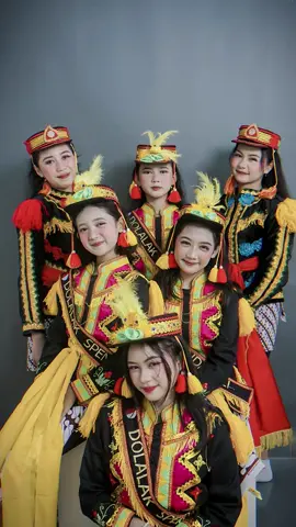 #CapCut gass buruan tag bestie kalian🫵🏻😍#photostudio #selfphotostudio #trending #fyppp 