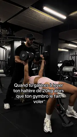 En même temps il prends les 60kg par main… #gymgirl #gymbro #muscu #Fitness #pourtoii @bryanbequer 