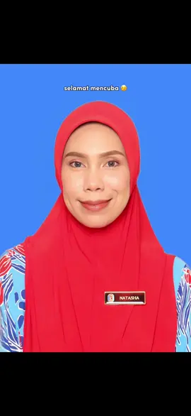 gara gara biodata 🤣 ngelupur fikir cemana nak buat sebab baju dekat rumah kem, husb jauh di perantauan sano. nasib ada gambar formal photoshoot last year.  korang dah buat belum tu? 😚 #bakatdarat #biodata #warkahcintatentera #fyp 
