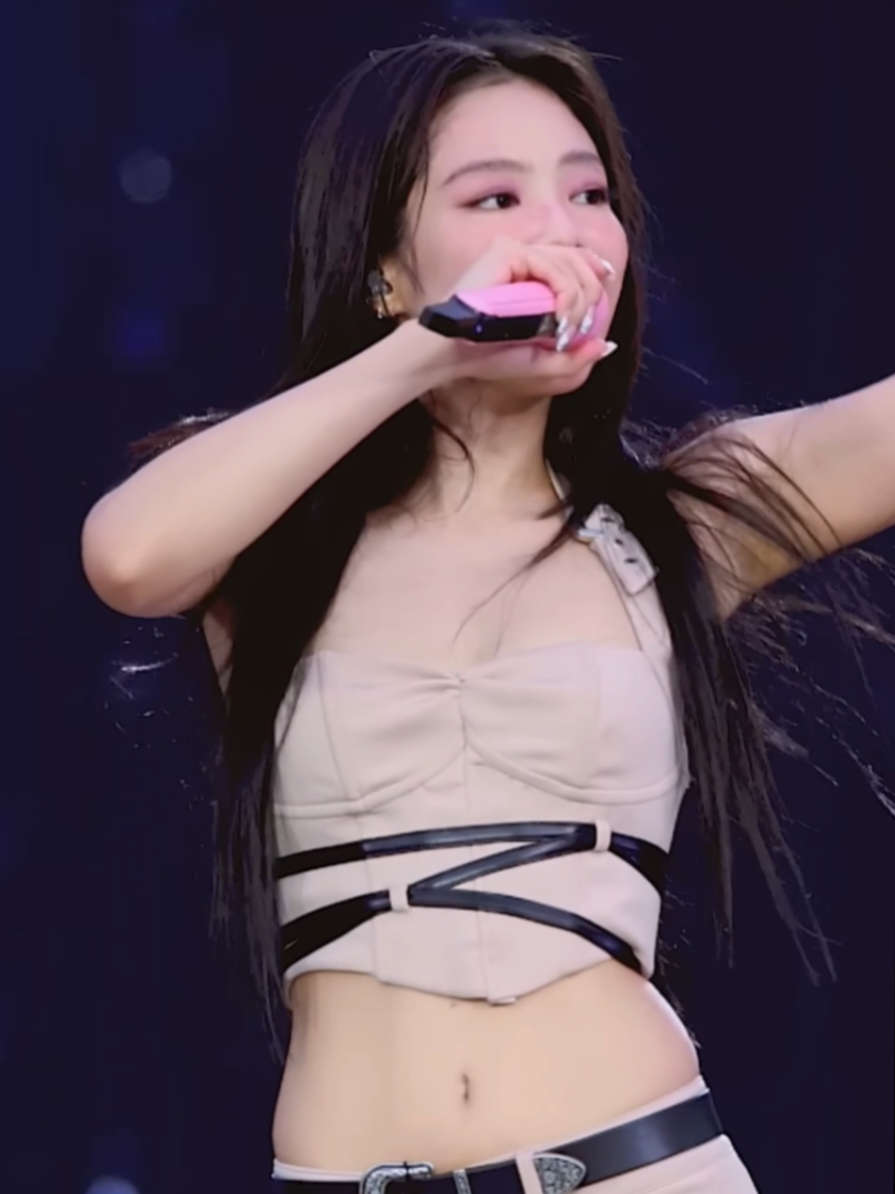 Blackpink deadline Milan, Jennie Fancam #blackpinkdeadlinemilan  #jennie 