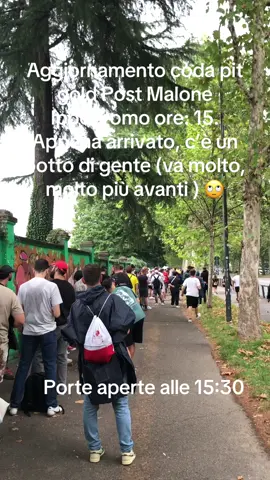 Aggiornamento coda pit gold Post Malone Ippodromo ore: 15. Appena arrivato, c’è un botto di gente (va molto,  molto più avanti ) 🙄 #postmalone #ippodromo #concerti 