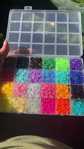 go click the orange button and get your kit today loves 😍 #freesample #rhinestones #SmallBusiness #tiktokshop #sponsored 