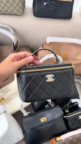 Для замовлення пишіть в Telegram:Instagram/Floranbag там ви можете побачите більше асортименту або 0980305451 👜 #сумка#сумки#сумкаукраїна#сумкиукраїна#сумкаукраїнакупити#сумкаерме#ермес#жіночісумки#жіночасумка#ермес#hermes#hermesbirkin#hermes# #thetotebag #тотбег#thetotebagmarcjacobs#marcjacobs #coach#coachbag#коуч#сумкакоуч#ysl#івсенлоран#chanel#шанель#фенді#fendi#louisvuitton#луї#лв#міуміу#miumiu#dior#діор#christiandior 