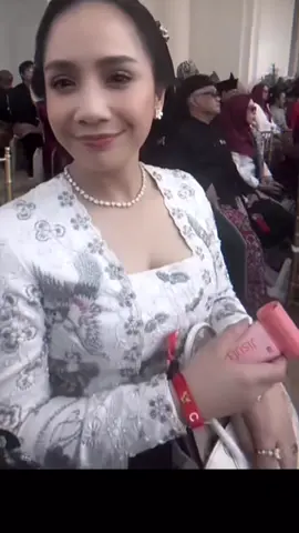 Nagita aja pakai kipas mini dari jisulife#fypシ #fyp 