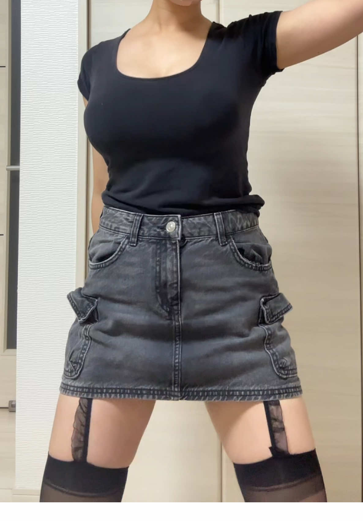 女の子ってこの動き得意だよねどこで覚えてるんだろ