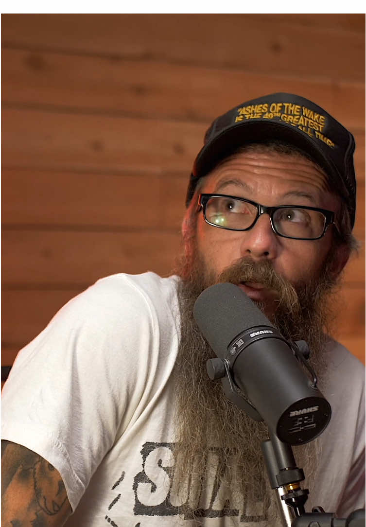 Cody Jinks loves him some wrastlin’