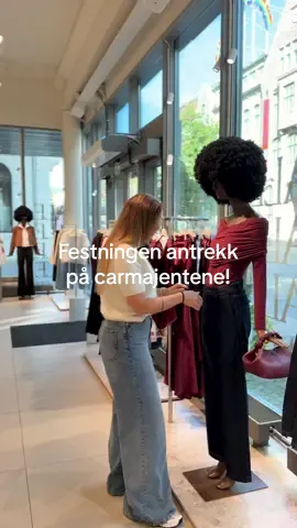 Vi gleder oss til Festningen i Trondheim🙌🏼 Dette er hva carmajentene skal ha på seg🤩 #OOTD #outfit #fallfashion #fashiontiktok 