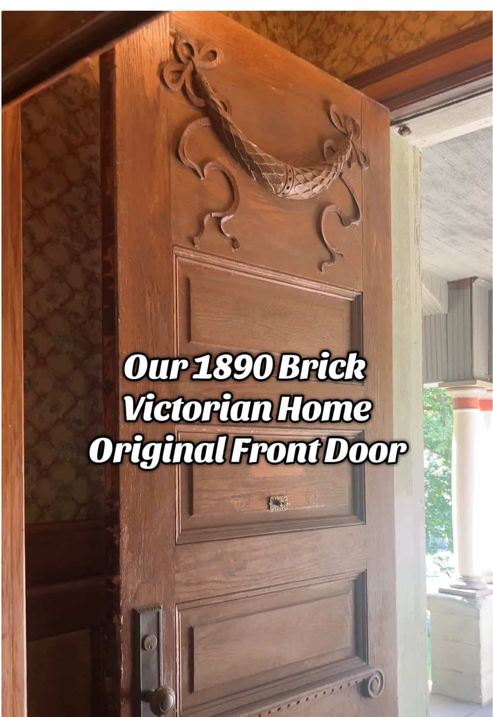Our 1890 brick Victorian home has the most gorgeous original front door. It’s a giant and you can’t help but admire it. 🥰 We will not be tackling a heavy duty sanding job on it yet so for now I lightly sanded and cleaned it up. What do you think of our gorgeous old door?  🚪 #door #DIY  #Home #beforeandafter #renovationproject 