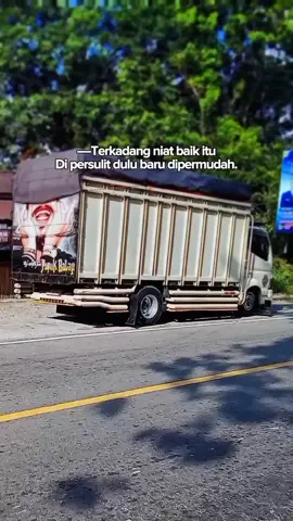 Iyo Sulikkk😏 #fypage #UDlasyraTani #drivermuda #promomakanmerdeka #driverwhitest #driverstyle👍😎🥀🙏💐 