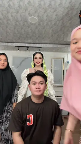 After live makeup hari ini 🤗