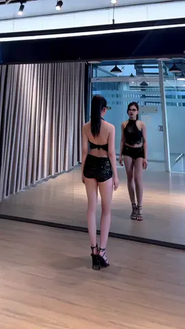 Đôi khi những thứ đơn giản trông tốt hơn 🙃 #xuhuong #fypシ #dance 
