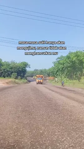 kuli-jalan## tidak saling kenal, tapi kalo lewat saling sapa 