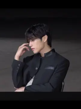 he is so handsome and amazing #sunwoo #kimsunwoo #theboyz #deobi #tbz 