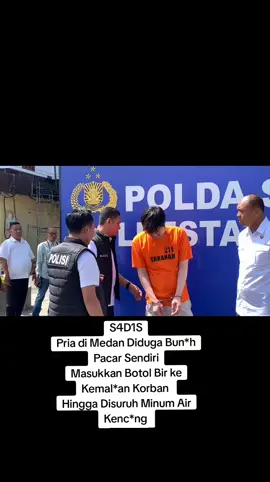 MEDAN- Polrestabes Medan menangkap David Chandra (41) pria yang diduga membunuh pacarnya bernama Lina (44) yang terjadi di Jalan Pukat II, Kelurahan Bantan, Kecamatan Medan Tembung, Minggu 24 Agustus 2025.  Kepala Satreskrim Polrestabes Medan, AKBP Bayu Putro Wijayanto mengungkapkan, penyidik telah menyita sejumlah barang bukti, termasuk ponsel tersangka. Sebelum korban tewas, tersangka diduga sempat melakukan penganiayaan, hingga diduga pernah memasukkan botol minuman ke kemal*an korban. Bahkan, korban juga pernah disuruh minum air kenc*ng sendiri yang ditampung dalam baskom. Hal ini terungkap karena tersangka merekam aksinya. 