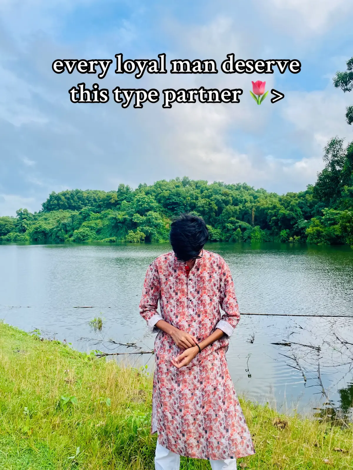 A real man always loyal her pasandida orath 🌷