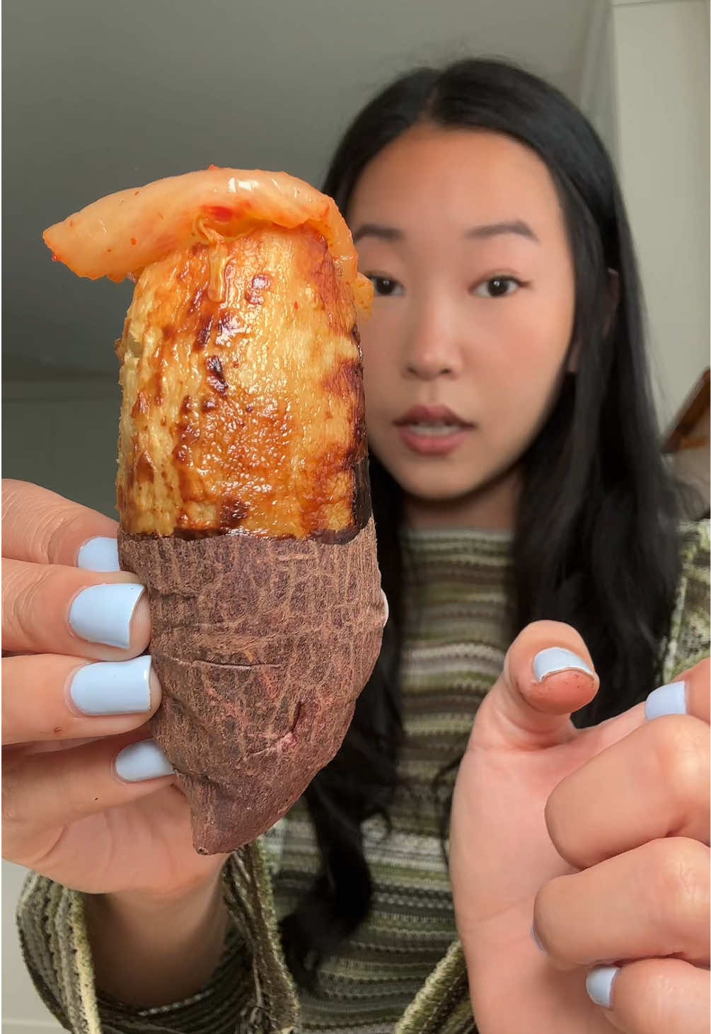 name a better combo than goguma and kimchi 🤤 #koreanfood #kimchi #eatwithme #fyp #xyzbca 
