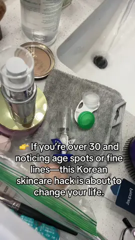 Ladies, if you’re over 30, this is your sign to step up your skincare. ✨ The Jiyu Korean Skin Care Toning Pads are designed for anti-aging, brightening, and reducing age spots—and you get 100 pads in one jar! 🇰🇷 These powerful pads support skin cell renewal and rejuvenation, leaving your skin smoother, clearer, and glowing like true Korean glass skin. Don’t wait until it’s too late—your future self will thank you! 💕 #KoreanSkincare #AntiAgingSkinCare #GlowingSkinTips #SkincareOver30 #ViralBeauty  