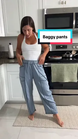Amo estos baggy pants!💙son son comodos y bellos! Son de esos pantalones que usas con mucha frencuencia!😍 #baggypants #barrelpants #widelegpants #loungewearstyle #tiktokshopcreatorpicks 