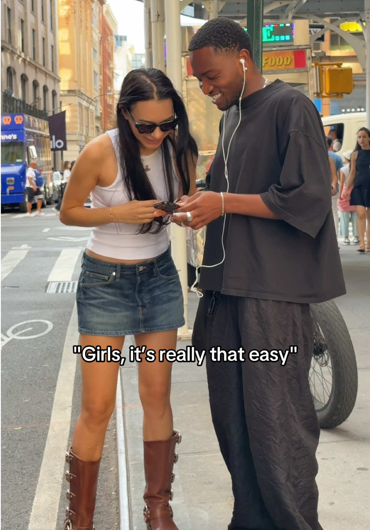 Girls, it’s really that easy #reaction #viral #smile  