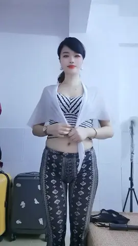 #浅跳一下 