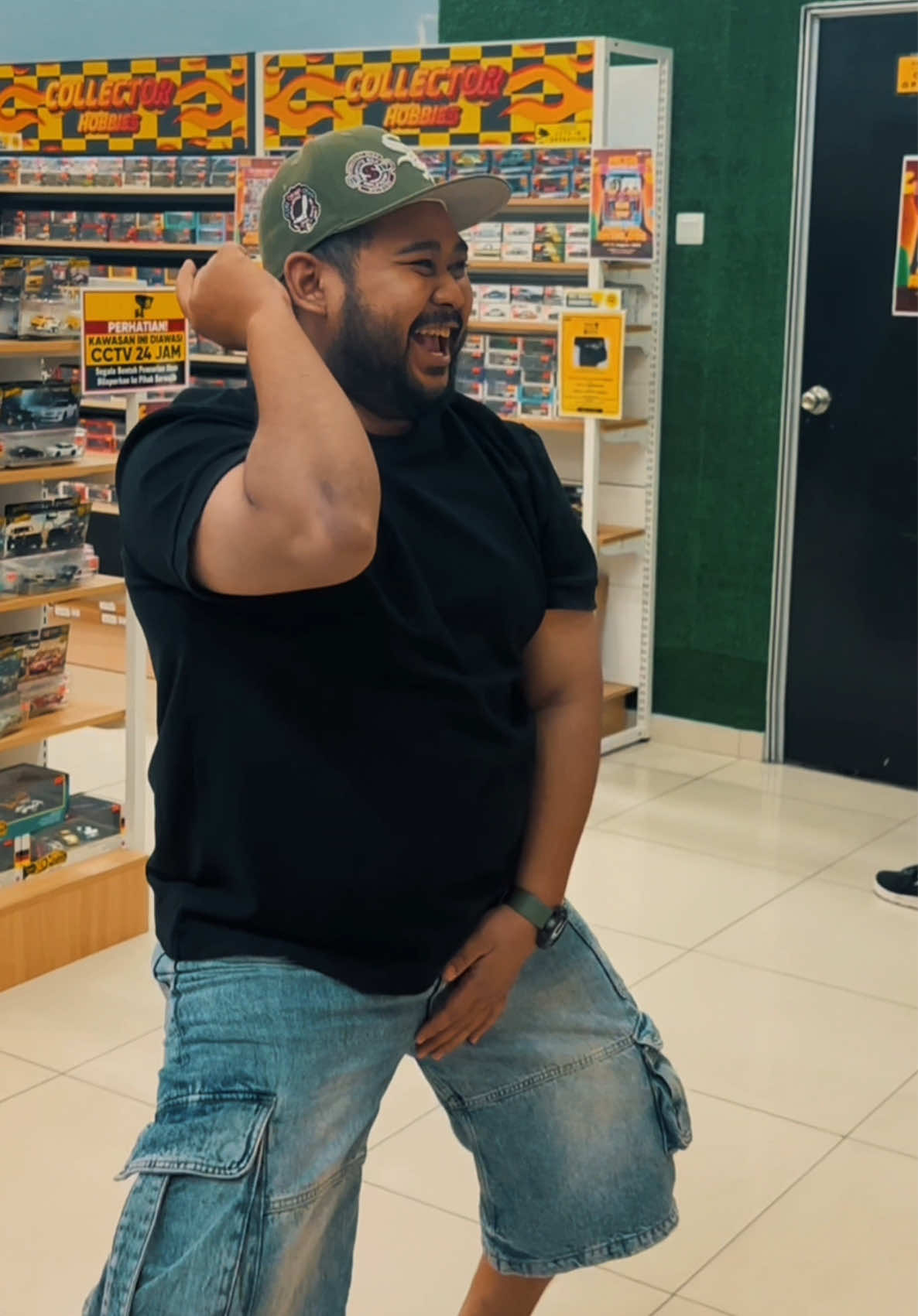 Korang rasa dia kumpau lagi tak Mystery Box kali ni? Part 1 @atoqjaidi8 @oya review mainan  #hotwheelscollections #hotwheelscollector  #hotwheelstrack  #hotwheelsmalaysia 
