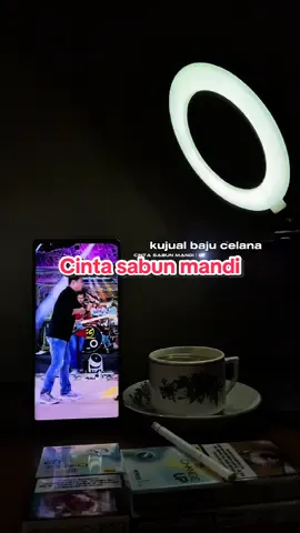 CINTA SABUN MANDI || difarina indra ft fendik adella Ku jual baju celana itu semua demi nyai #cintasabunmandi #difarinaindra #fendikadella #adella #liriklagu 