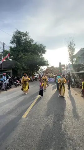 Tanjungbumi done✅️ @MaulanaHasbi @S. Al-fa @𝘒𝘓𝘌𝘉𝘜𝘕𝘽𝙀𝙉𝙎𝙊𝙆𝙊𝙉® @IF🅰️N @abdimaulana @Jaka 🅿️radana @ghettaslopes @MediaBarongIreng_ @fmswsldy  #barongireng #madura #musiktongtongmadura #masukberanda #fypage 