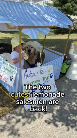 Happiest salesmen around. #lemonade 