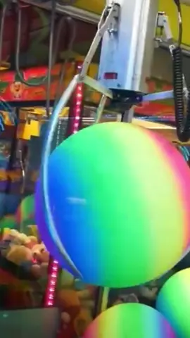 GIANT Claw Machine 🌈