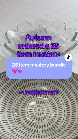 I’m calling this bundle “Candy Cloud”! Autumn ordered a 25 item mystery book bundle in pink and purple.🩷💜 She added one premium pick item. I hope you love it! #ASMR #books 