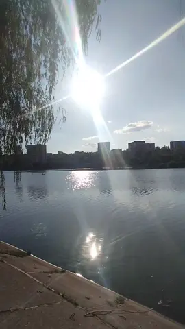 атмосфера на набережной Донецка #Донецкая_группа_новостей #днр #donetskdnr_vk #донецк https://t.me/webmoney_dn