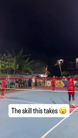 Wait for the last shot 😳 (via @Dedi Wahyudi) #futbol #volleyball #kick 