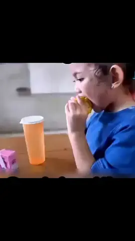 Nyihyang ikut makan siang gratis di sekolah #fypシ #popular #kangdedimulyadi #bapaaing #jawabarat 
