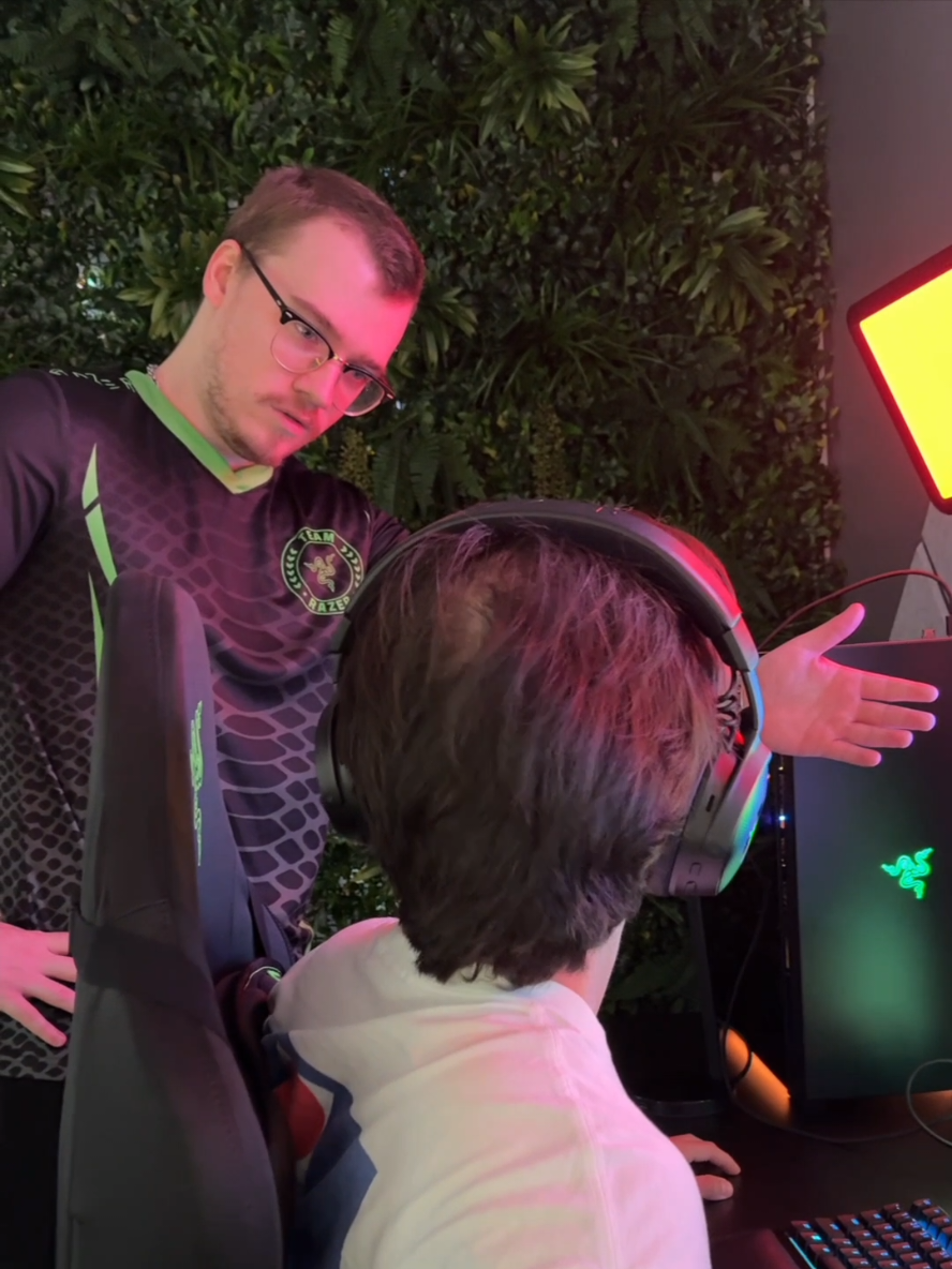 Bro got rotated. #Razer #meme #rotated #gamingmouse 