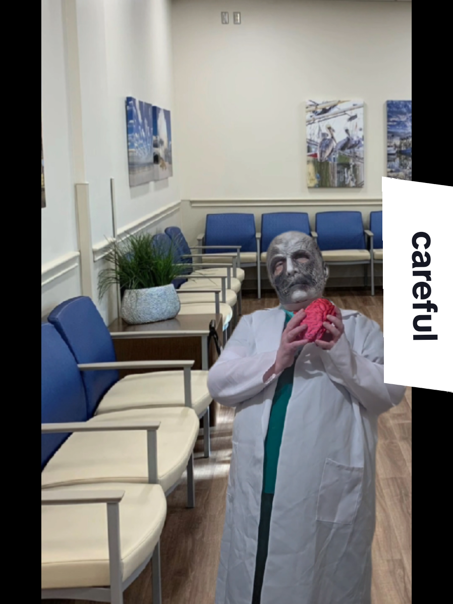 #carefulwhatyouwishfor panicking patient demented doctor #sarabellwelles #hoztilehospital  #sarabellwellescreepycosplay 