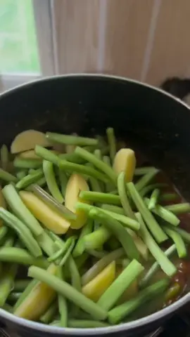 ডাটা আলু টমেটো দিয়ে রুই মাছের ঝোল 