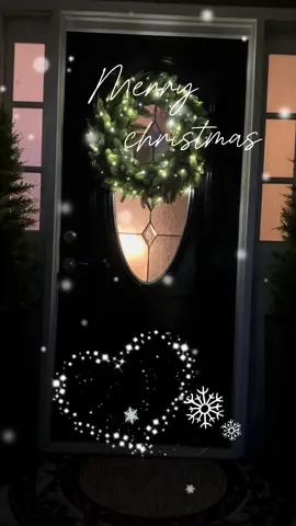 No chords with this one battery operated with a remote it has a timer or an auto on at dark setting 10 out of 10 recommend #bethlehemlightschristmaswreath #QVC #HolidayDecor #HolidayWreath#CapCut 