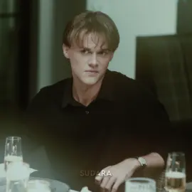Jere: “I see the way you look at him Belly, I don’t think you’ve ever looked at me like that, not once.” |  cc: staciexx Scp: jcqscenes #thesummeriturnedpretty #tsitp #ep8 #bonrad #conrad  The summer I turned pretty season 3 episode 8